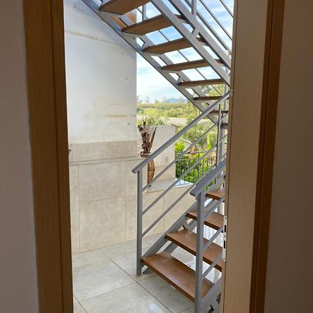 Apartmán Giorgos House Attic Gialova Exteriér fotografie
