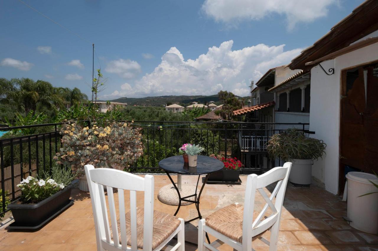 Apartmán Giorgos House Attic Gialova Exteriér fotografie